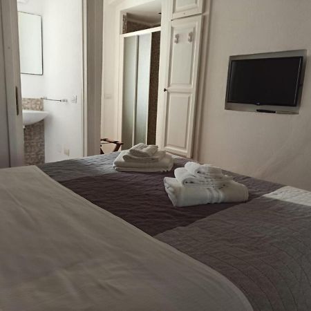 B&B Five Rooms Syracuse Buitenkant foto