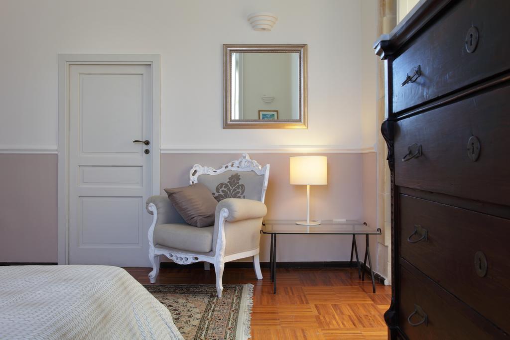 B&B Five Rooms Syracuse Kamer foto